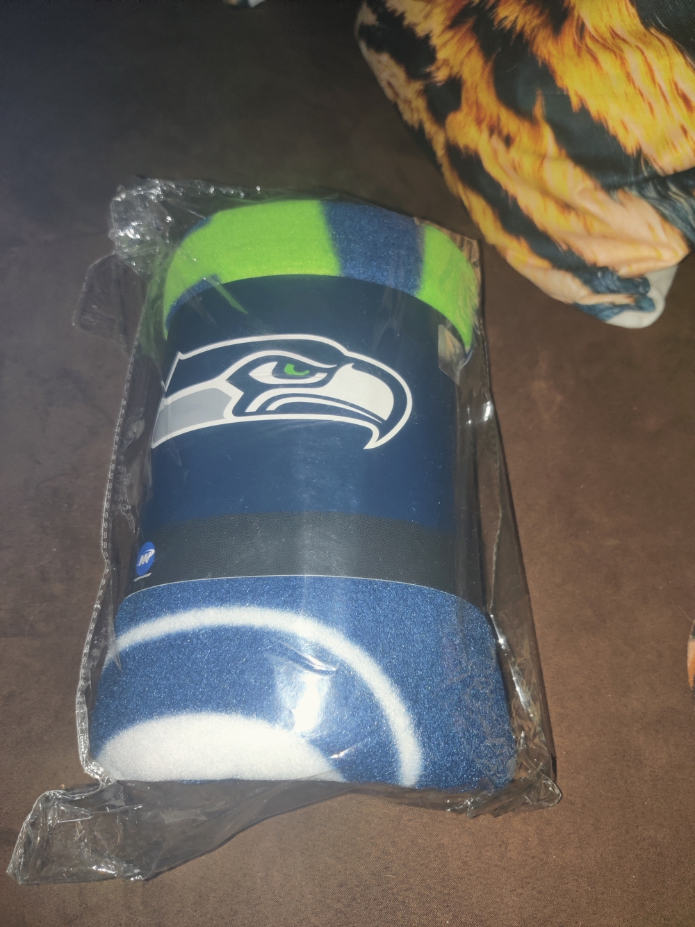 NFL Seattle Seahawks Team Logo Blanket - Navy, Green & White
